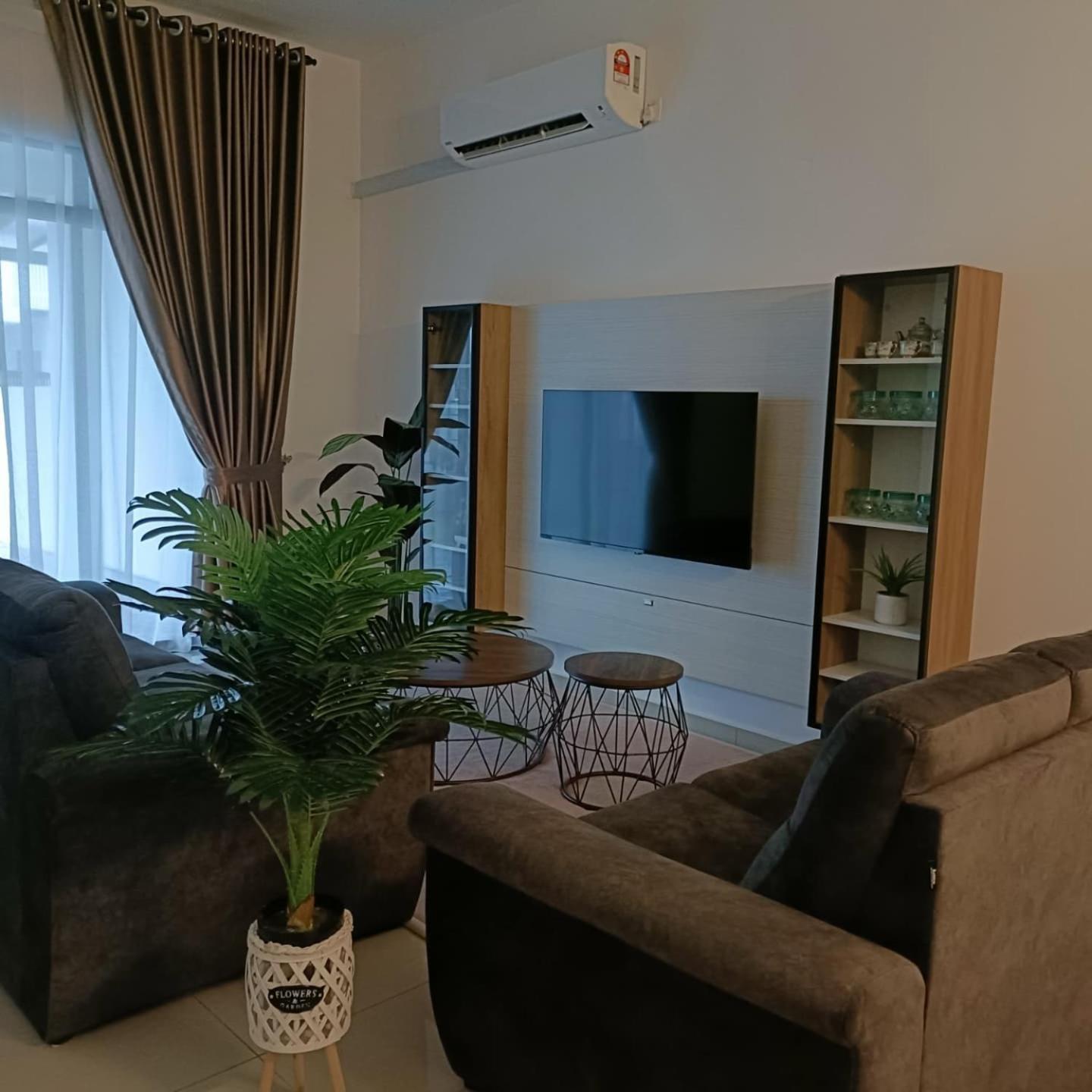 Homestay Idamanku Shah Alam Exterior foto